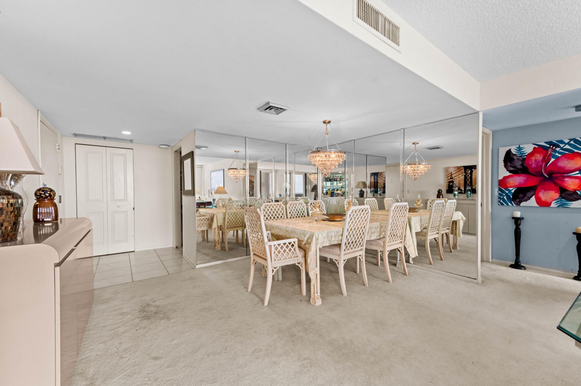 2400 Presidential Way, Unit 2004, West Palm Beach, FL 33401 Photo