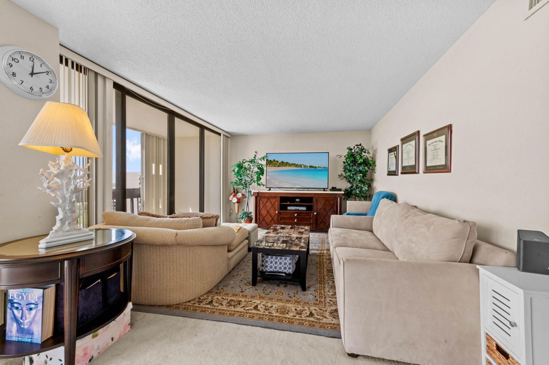 2400 Presidential Way, Unit 2004, West Palm Beach, FL 33401 Photo