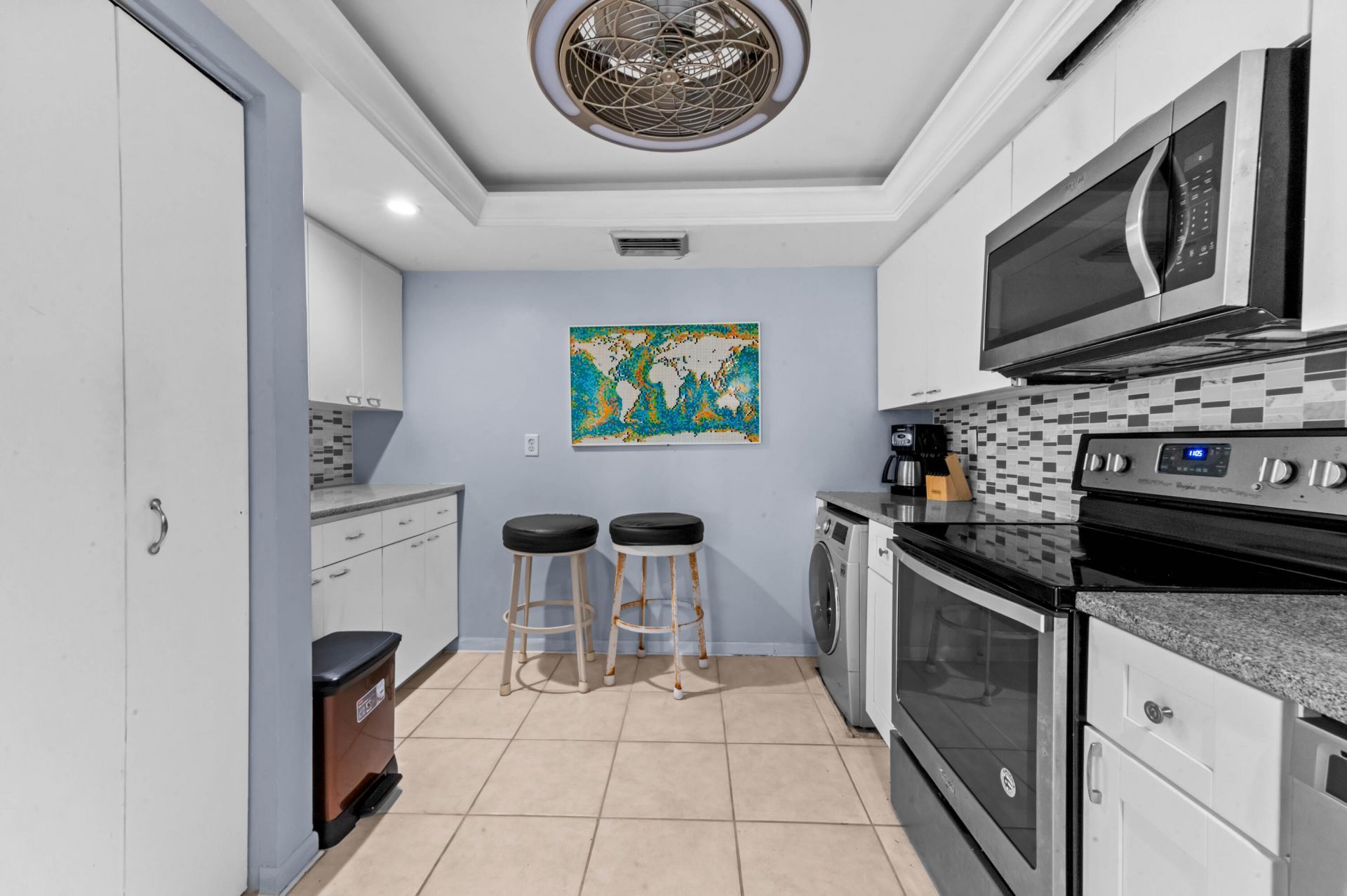 2400 Presidential Way, Unit 2004, West Palm Beach, FL 33401 Photo