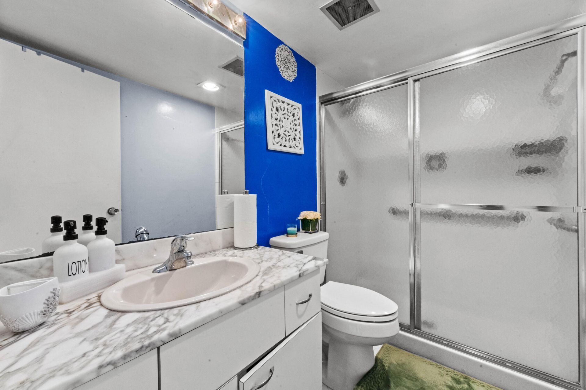 2400 Presidential Way, Unit 2004, West Palm Beach, FL 33401 Photo