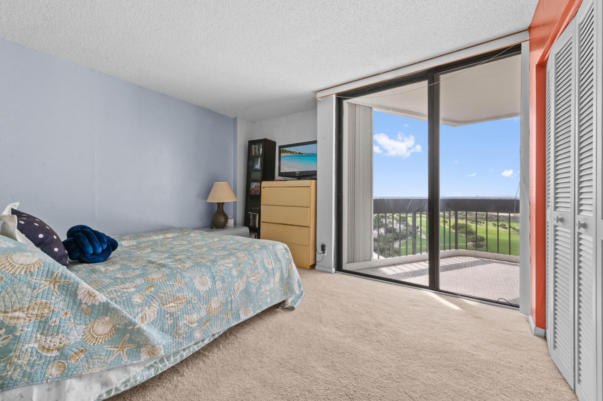 2400 Presidential Way, Unit 2004, West Palm Beach, FL 33401 Photo