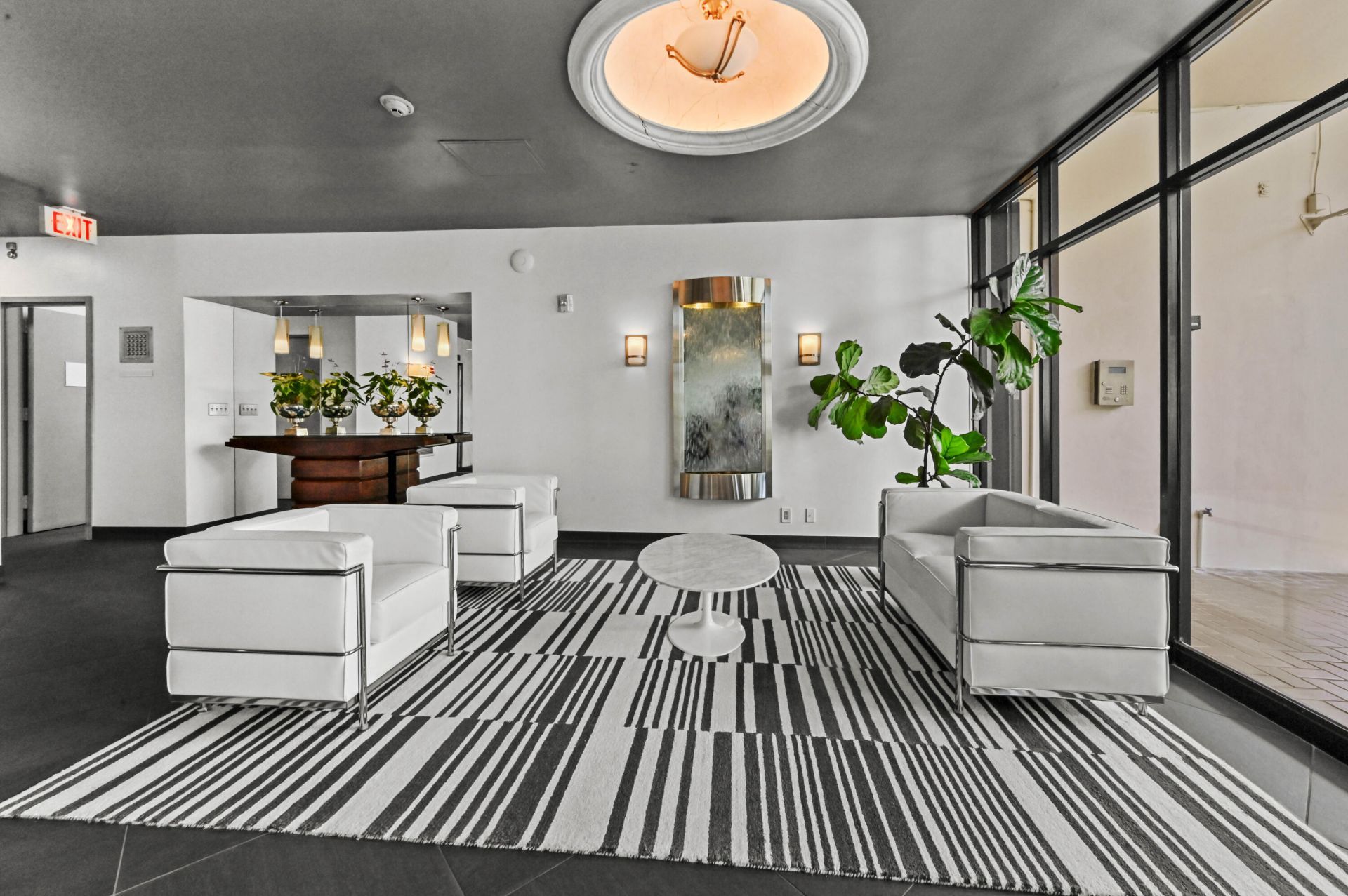 2400 Presidential Way, Unit 2004, West Palm Beach, FL 33401 Photo