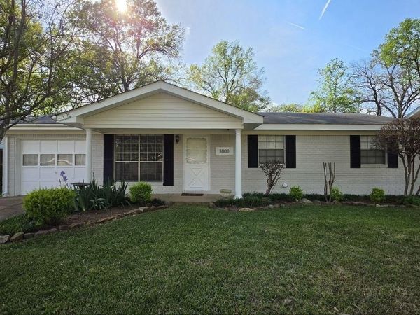 1808 Green Acres Road, Jacksonville, AR 72076