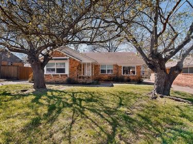 2120 Healey Drive, Dallas, TX 75228