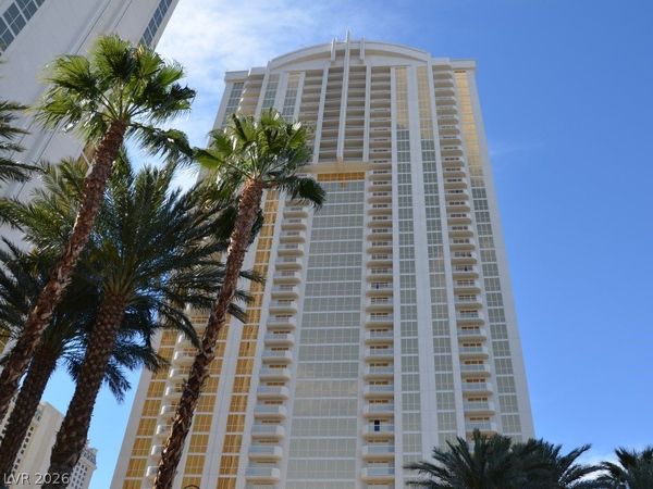 125 E Harmon Avenue, Unit 416, Las Vegas, NV 89109