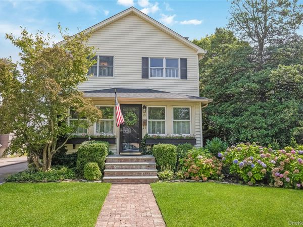 151 Church Avenue , Islip, NY 11751