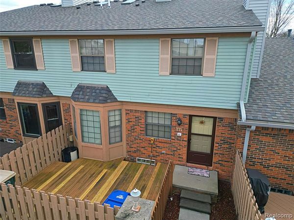 2131 Vine Way Drive, CANTON, MI 48188