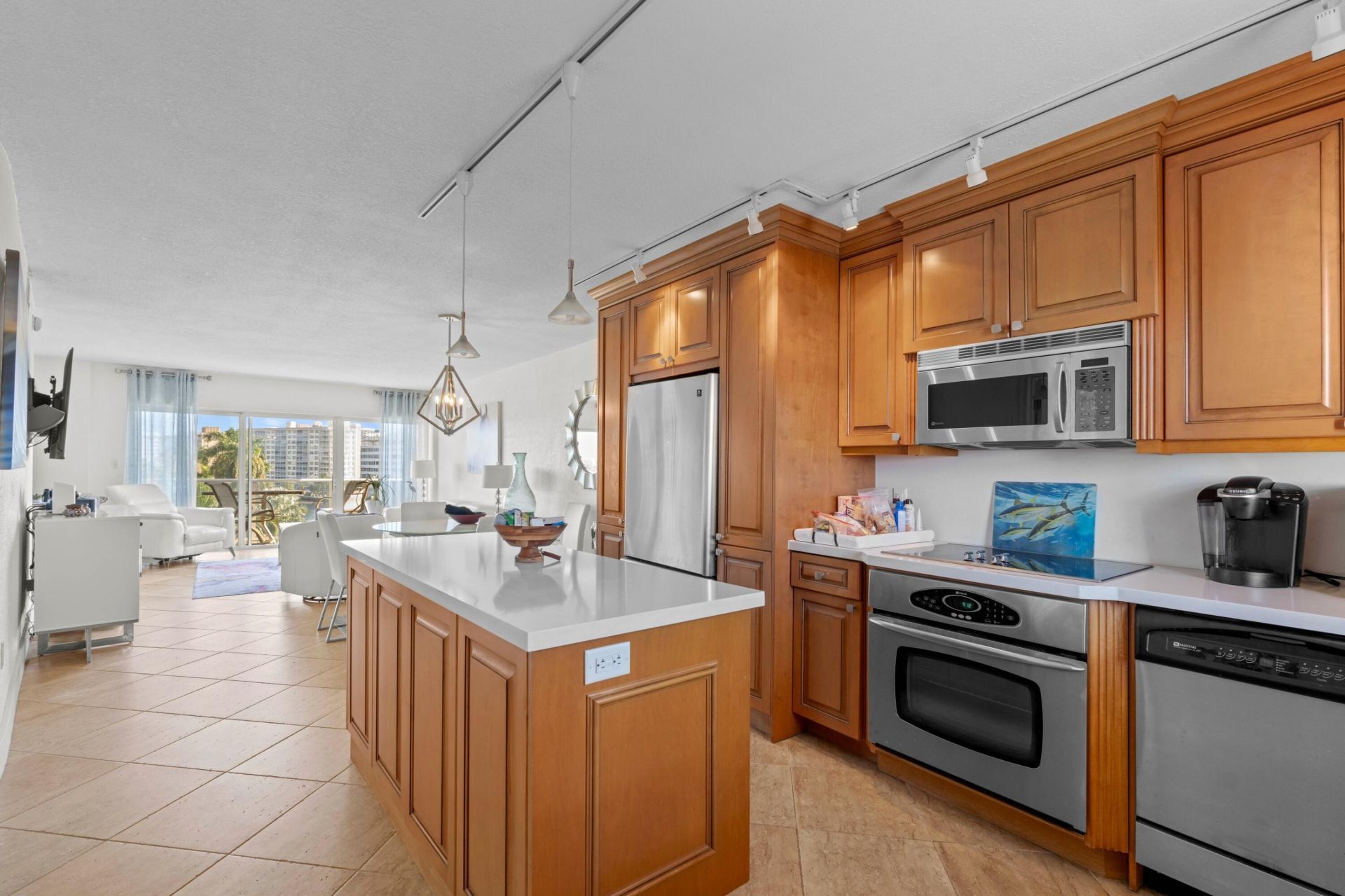 140 NE 28th, Unit 604, Pompano Beach, FL 33062 Photo