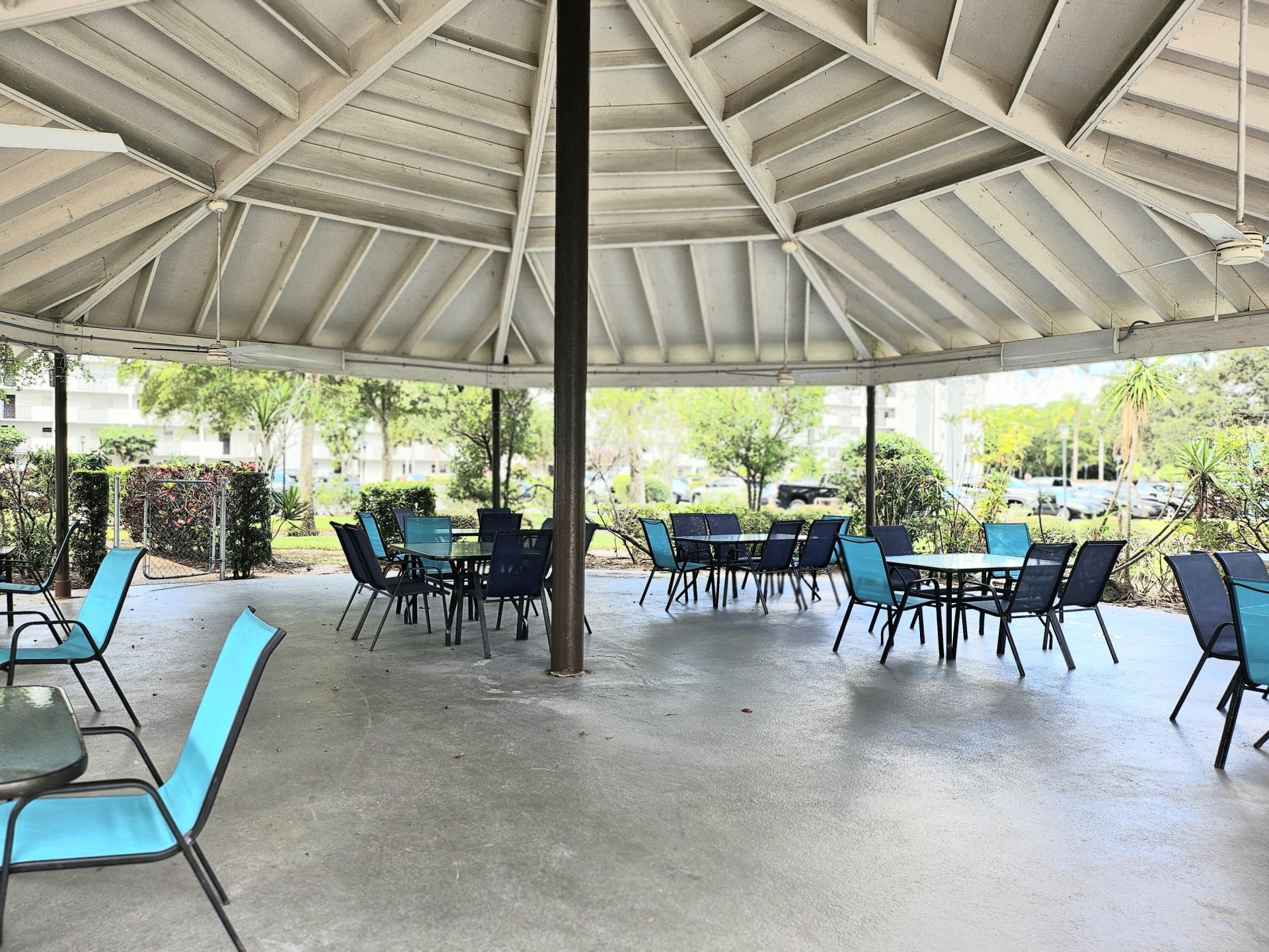 5860 NW 44th Street, Unit 412, Lauderhill, FL 33319 Photo