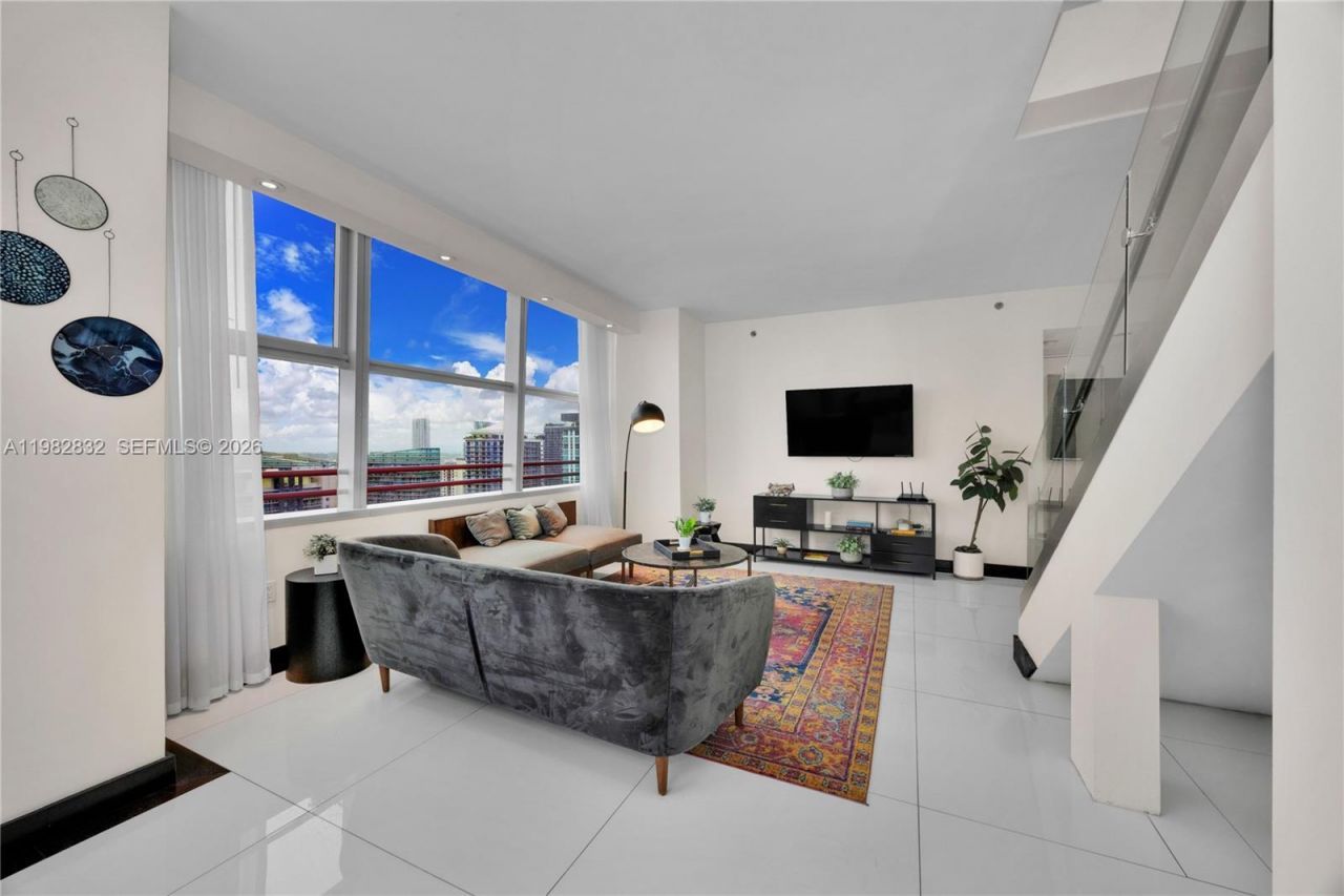 1395 Brickell Ave, Unit 3404, Miami, FL 33131 Photo