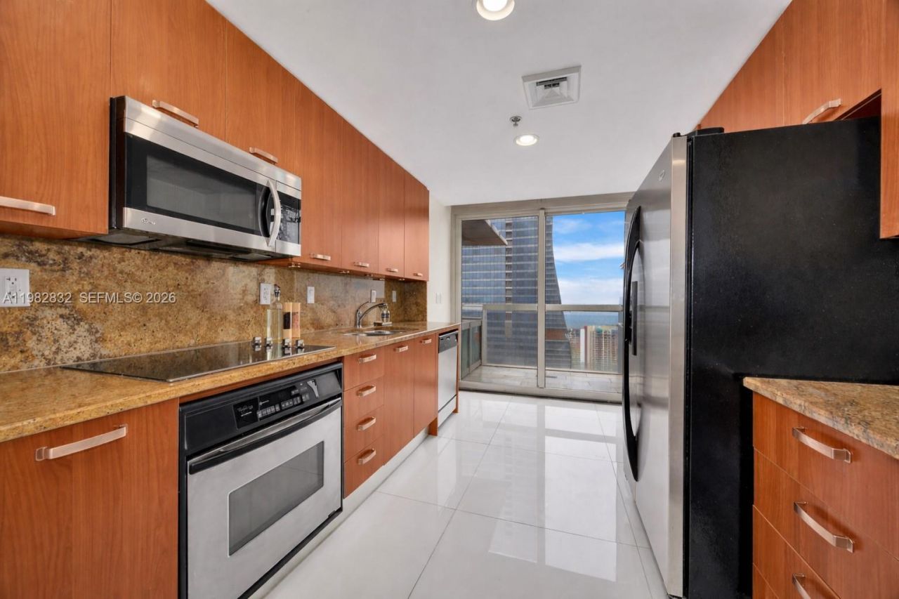 1395 Brickell Ave, Unit 3404, Miami, FL 33131 Photo