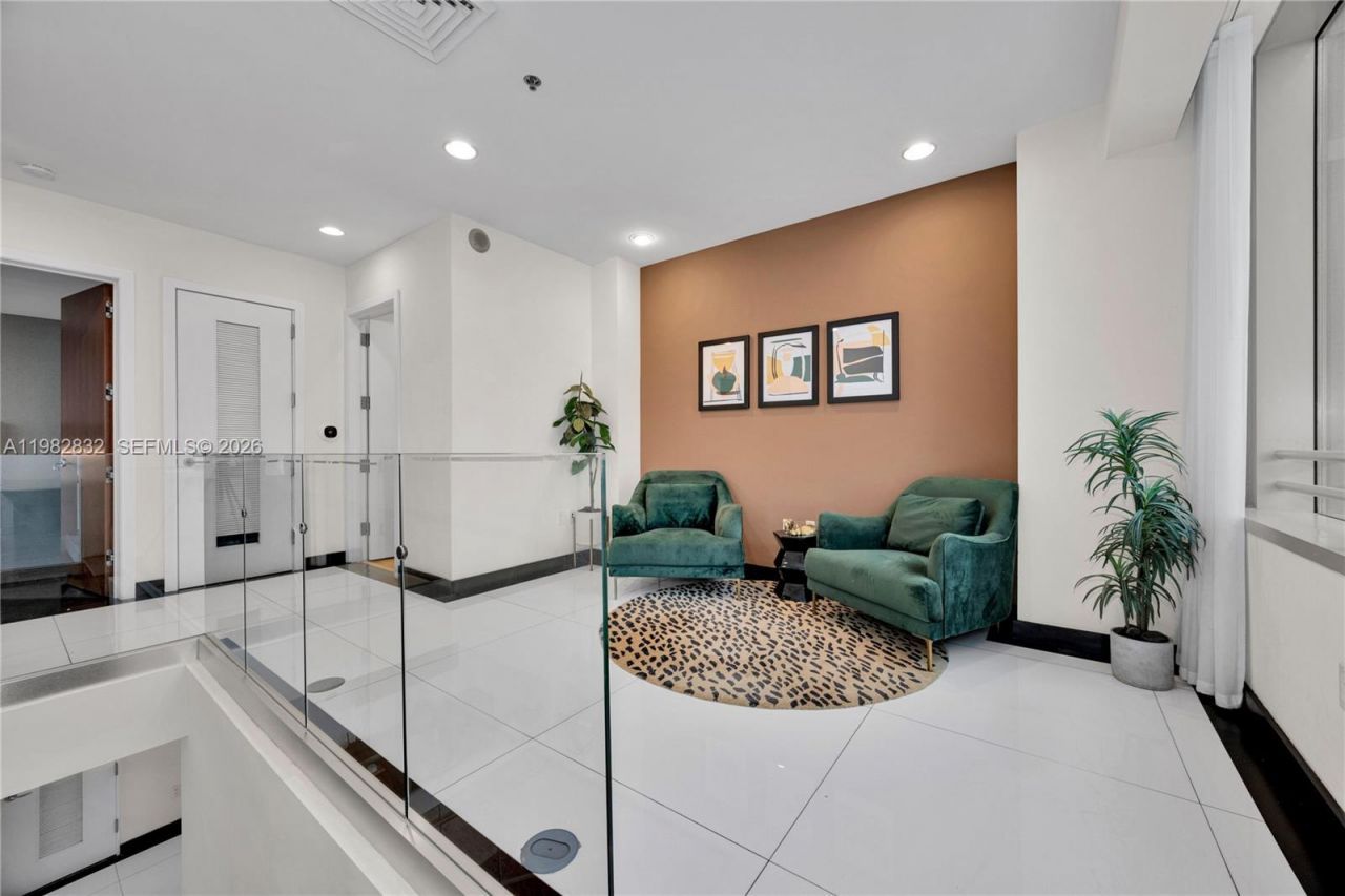 1395 Brickell Ave, Unit 3404, Miami, FL 33131 Photo