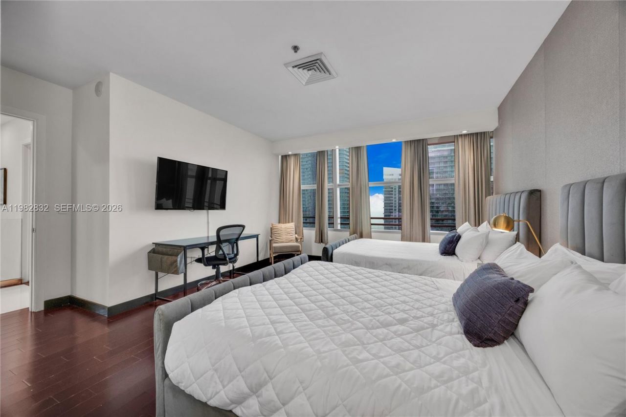 1395 Brickell Ave, Unit 3404, Miami, FL 33131 Photo