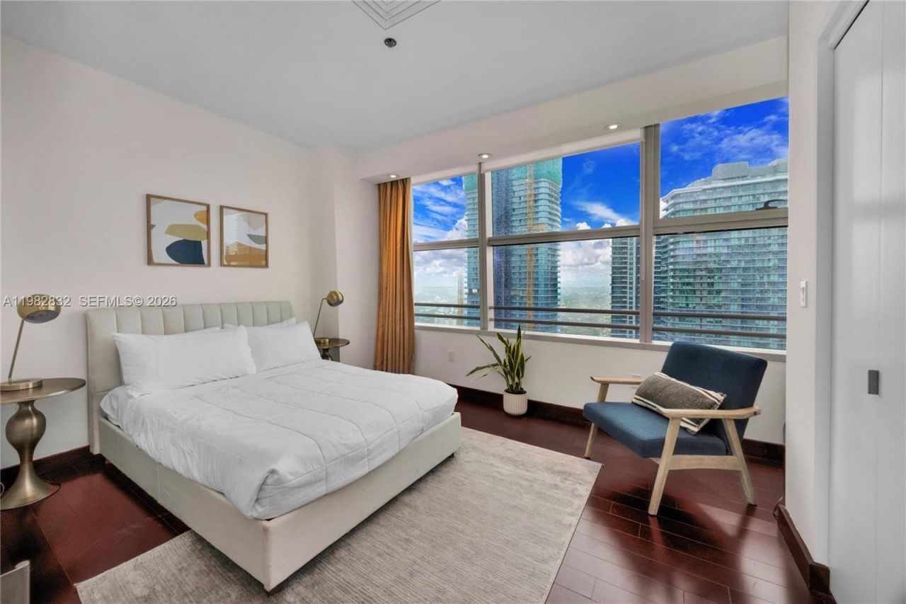 1395 Brickell Ave, Unit 3404, Miami, FL 33131 Photo
