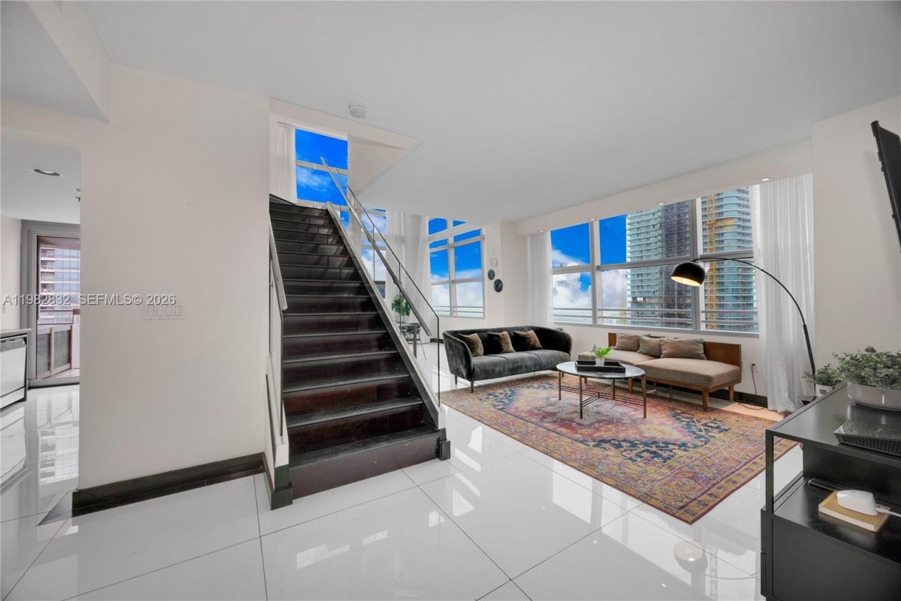 1395 Brickell Ave, Unit 3404, Miami, FL 33131 Photo
