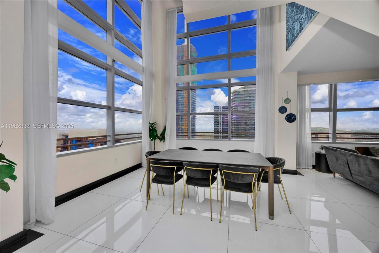 1395 Brickell Ave, Unit 3404, Miami, FL 33131 Photo