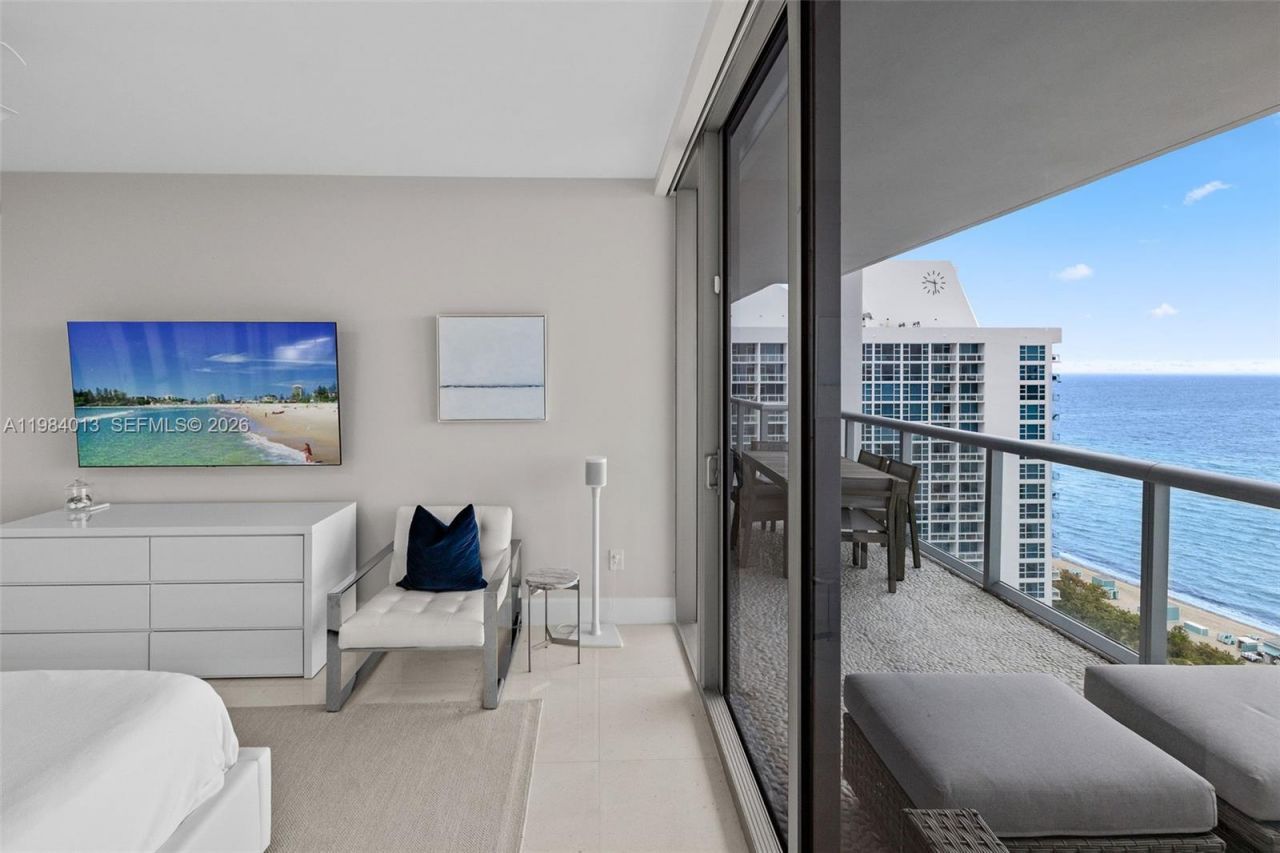 6799 Collins Ave , Unit 1404, Miami Beach, FL 33141 Photo