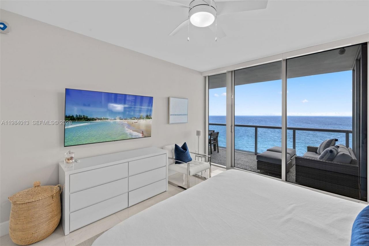 6799 Collins Ave , Unit 1404, Miami Beach, FL 33141 Photo