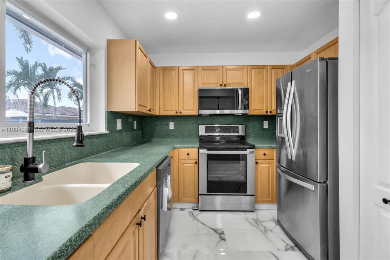 14848 SW 180th St, Miami, FL 33187 Photo