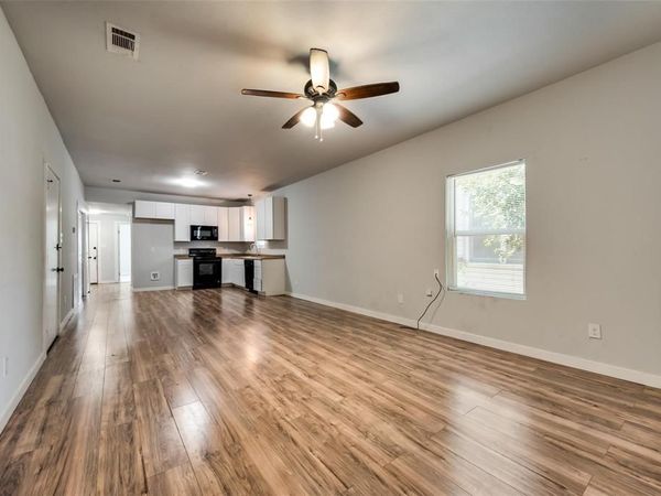 626 W Crawford Street , Unit 101, Denison, TX 75020