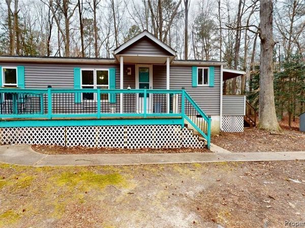 9909 Friendship Road , North, VA 23128