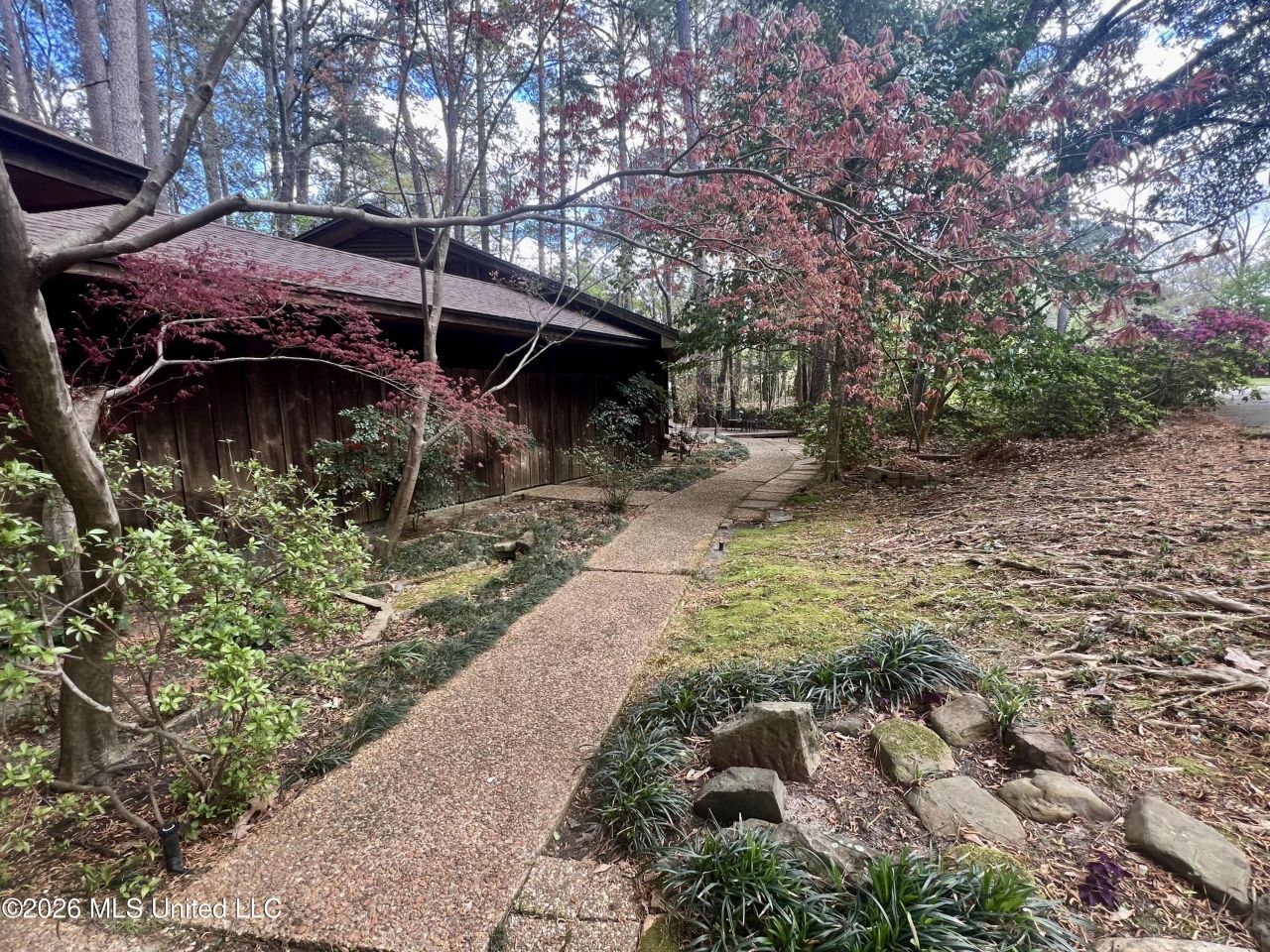 402 Glen Cove Road, Brandon, MS 39047 Main Photo