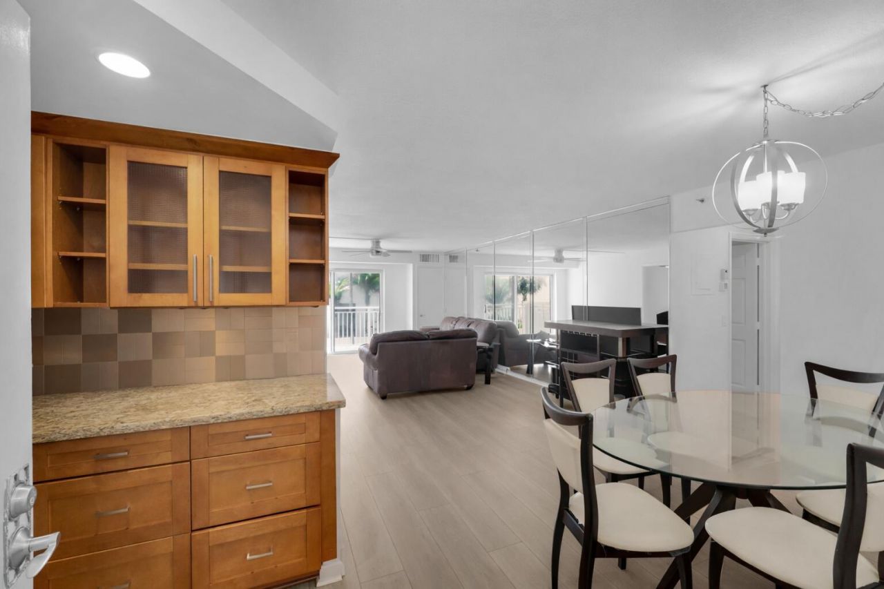 4511 S Ocean Boulevard, Unit 205, Highland Beach, FL 33487 Photo