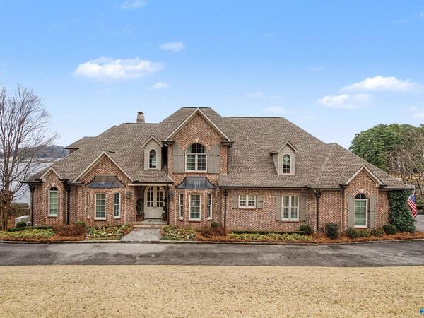 2020 Wyeth Drive, Guntersville, AL 35976