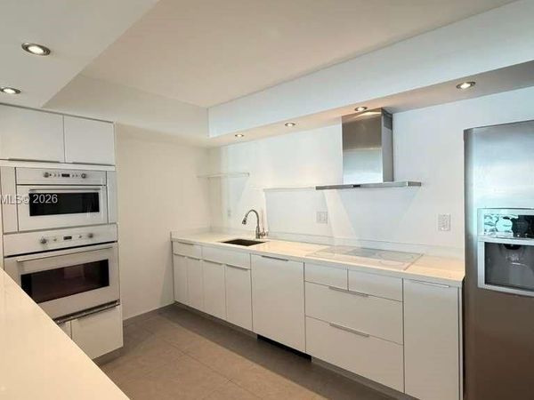 19380 Collins Ave , Unit 905, Sunny Isles Beach, FL 33160