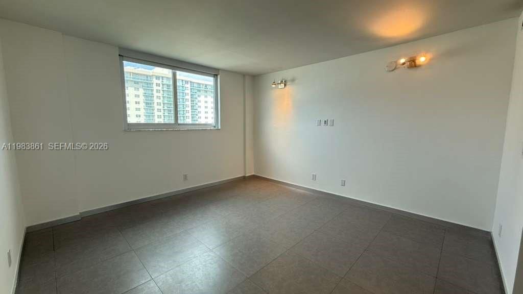 19380 Collins Ave , Unit 905, Sunny Isles Beach, FL 33160 Photo