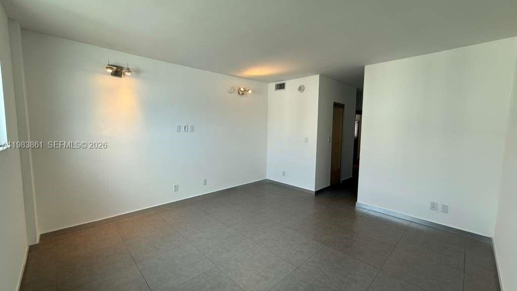 19380 Collins Ave , Unit 905, Sunny Isles Beach, FL 33160 Photo