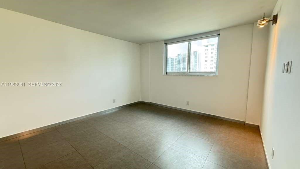 19380 Collins Ave , Unit 905, Sunny Isles Beach, FL 33160 Photo