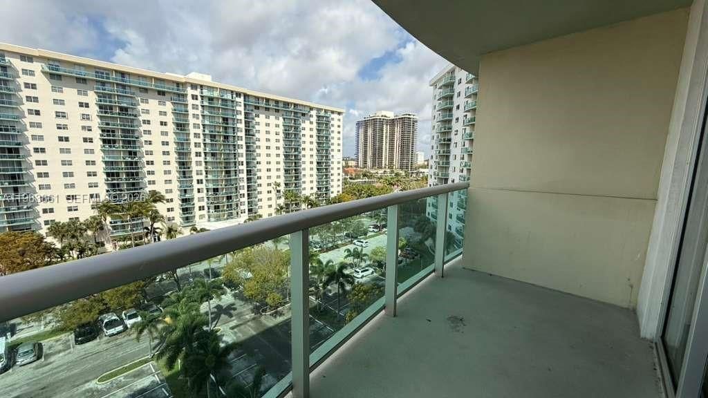 19380 Collins Ave , Unit 905, Sunny Isles Beach, FL 33160 Photo