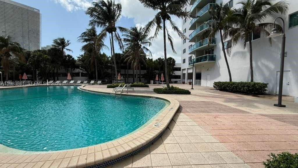 19380 Collins Ave , Unit 905, Sunny Isles Beach, FL 33160 Photo