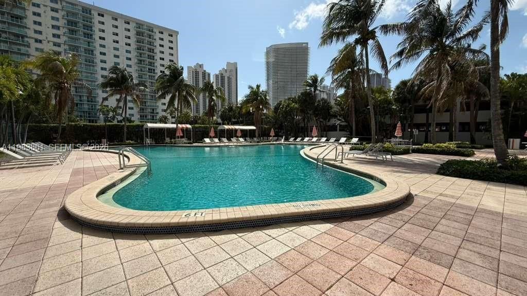 19380 Collins Ave , Unit 905, Sunny Isles Beach, FL 33160 Photo