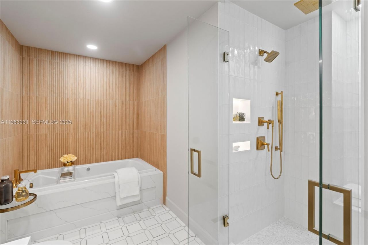 626 Coral Way, Unit 503, Coral Gables, FL 33134 Photo