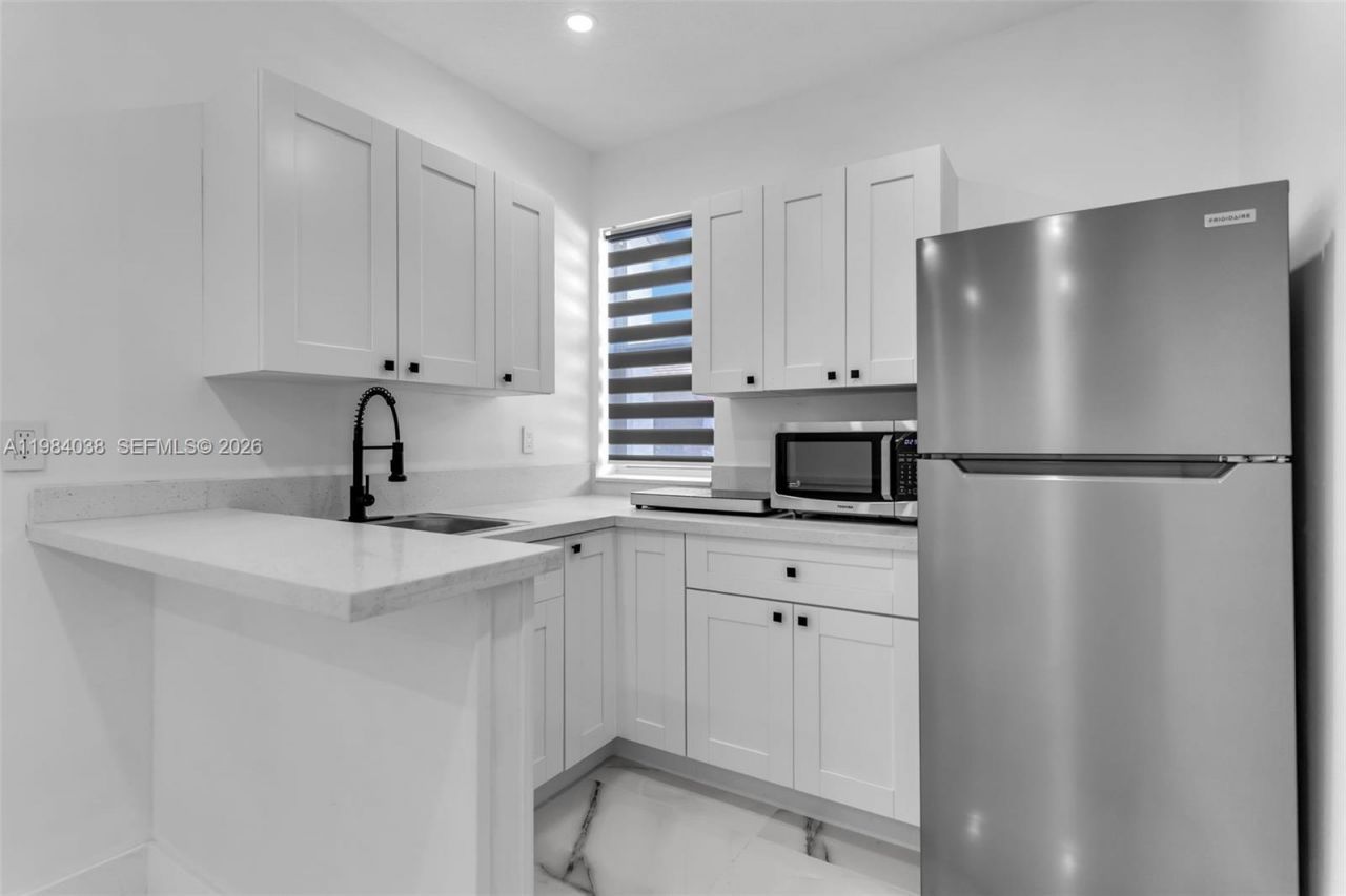 14848 SW 180th St , Miami, FL 33187 Photo