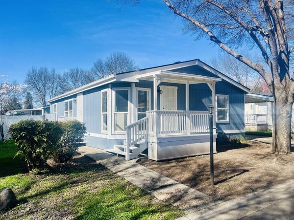 633 E Archwood Drive, UNIT 43, Eagle Point, OR 97524