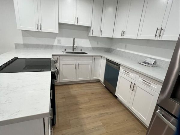 8355 Willis Avenue, Unit 5, Panorama City, CA 91402