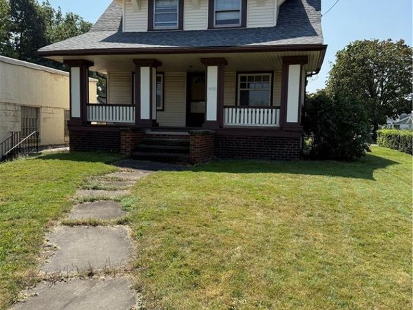 16125 Lorain Avenue, Cleveland, OH 44111