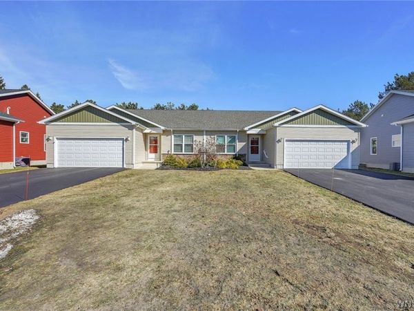 165 E Hill, Springville, NY 14141