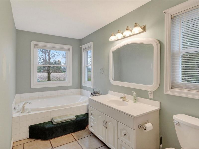 8325 Garringer Edgefield Road, Jeffersonville, OH 43128 Photo 17