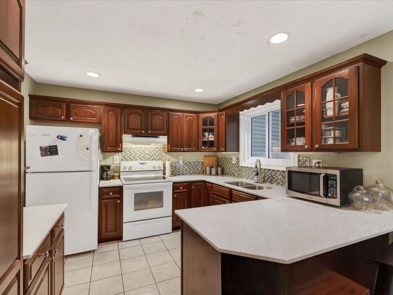 8325 Garringer Edgefield Road, Jeffersonville, OH 43128 Photo 6