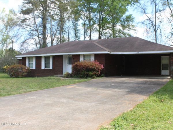 206 E Meadowbrook Drive, Brookhaven, MS 39601