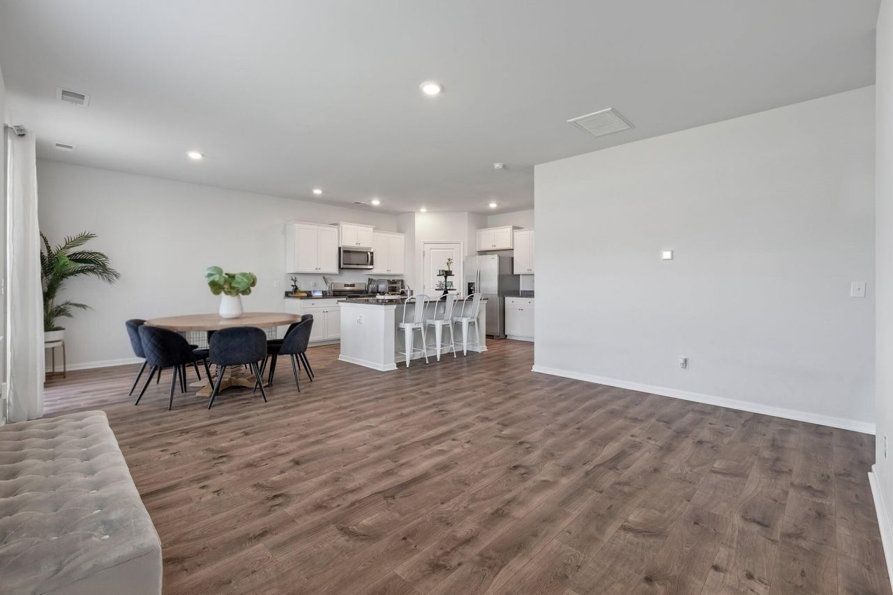 411 Bering Lane Photo 16