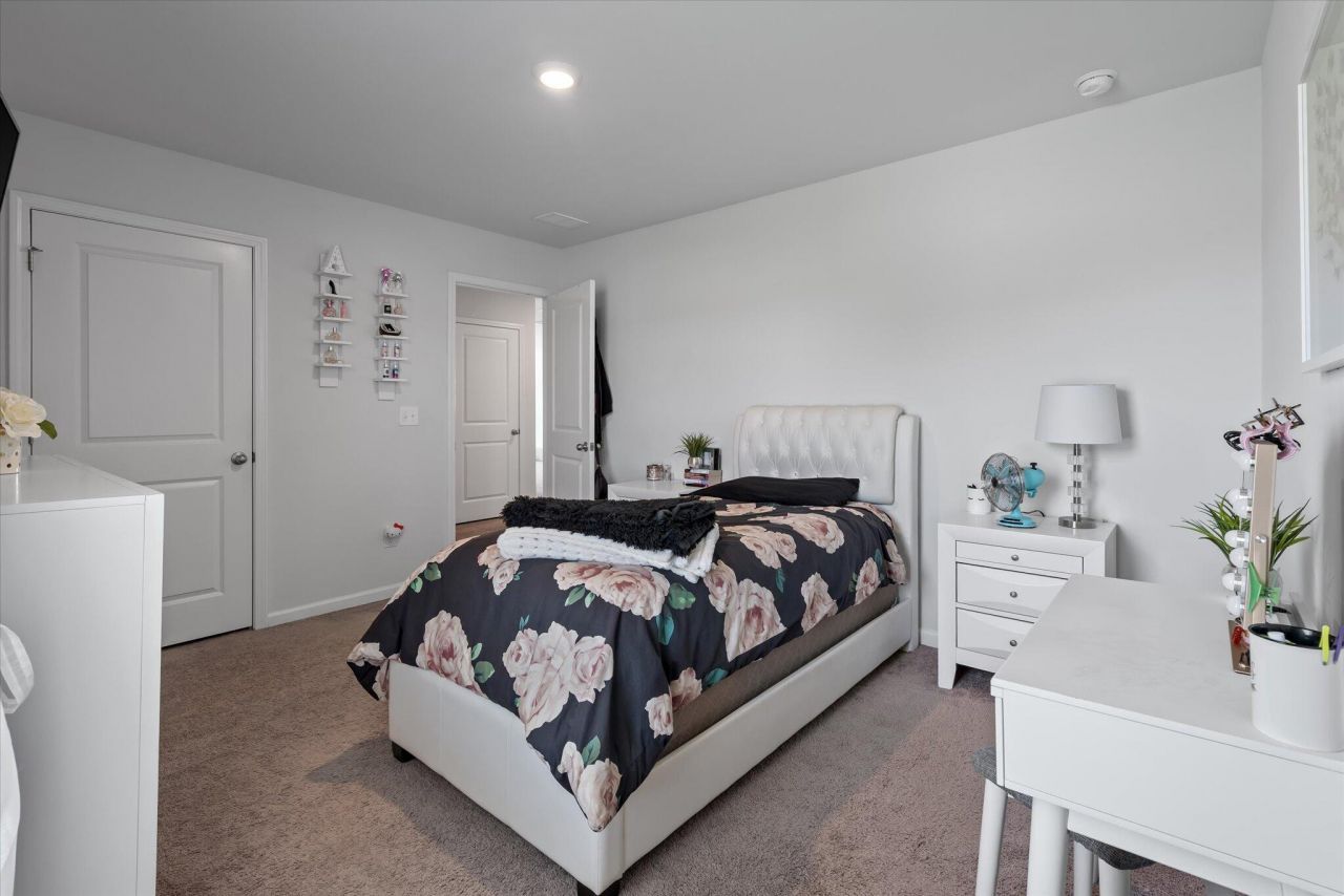 411 Bering Lane Photo 28