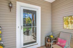 184 Columns Road photo 4