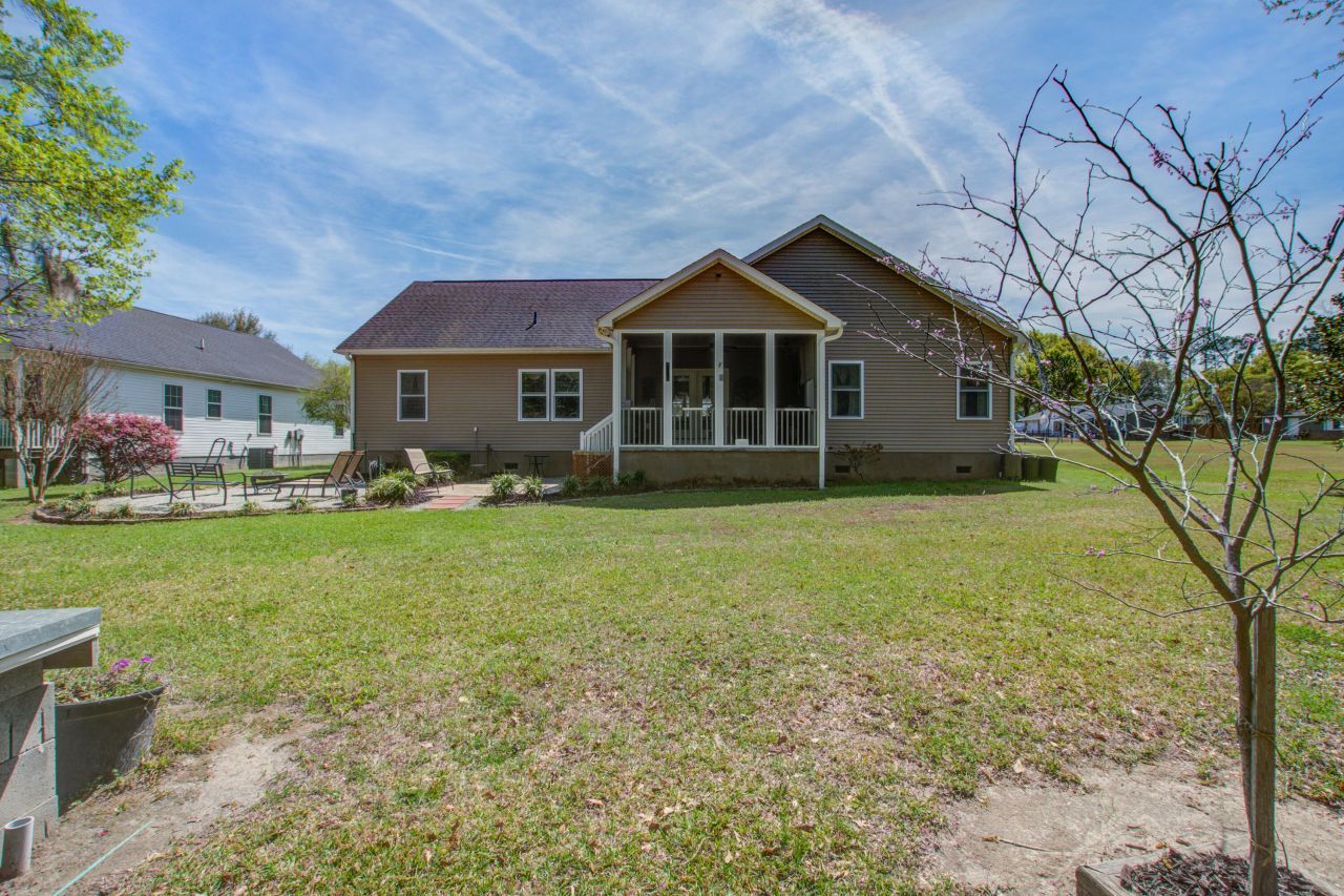 184 Columns Road Photo 42