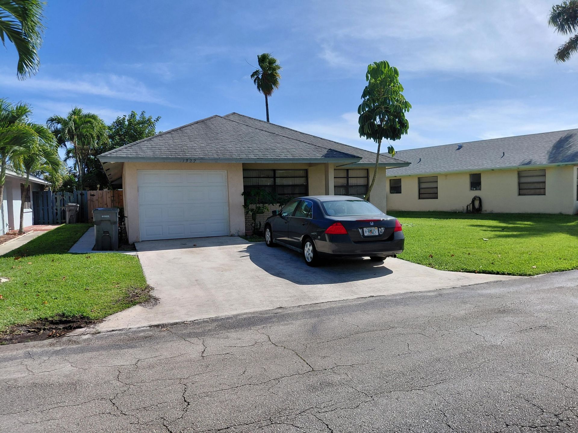 1322 Pines Lane, West Palm Beach, FL 33415 Photo