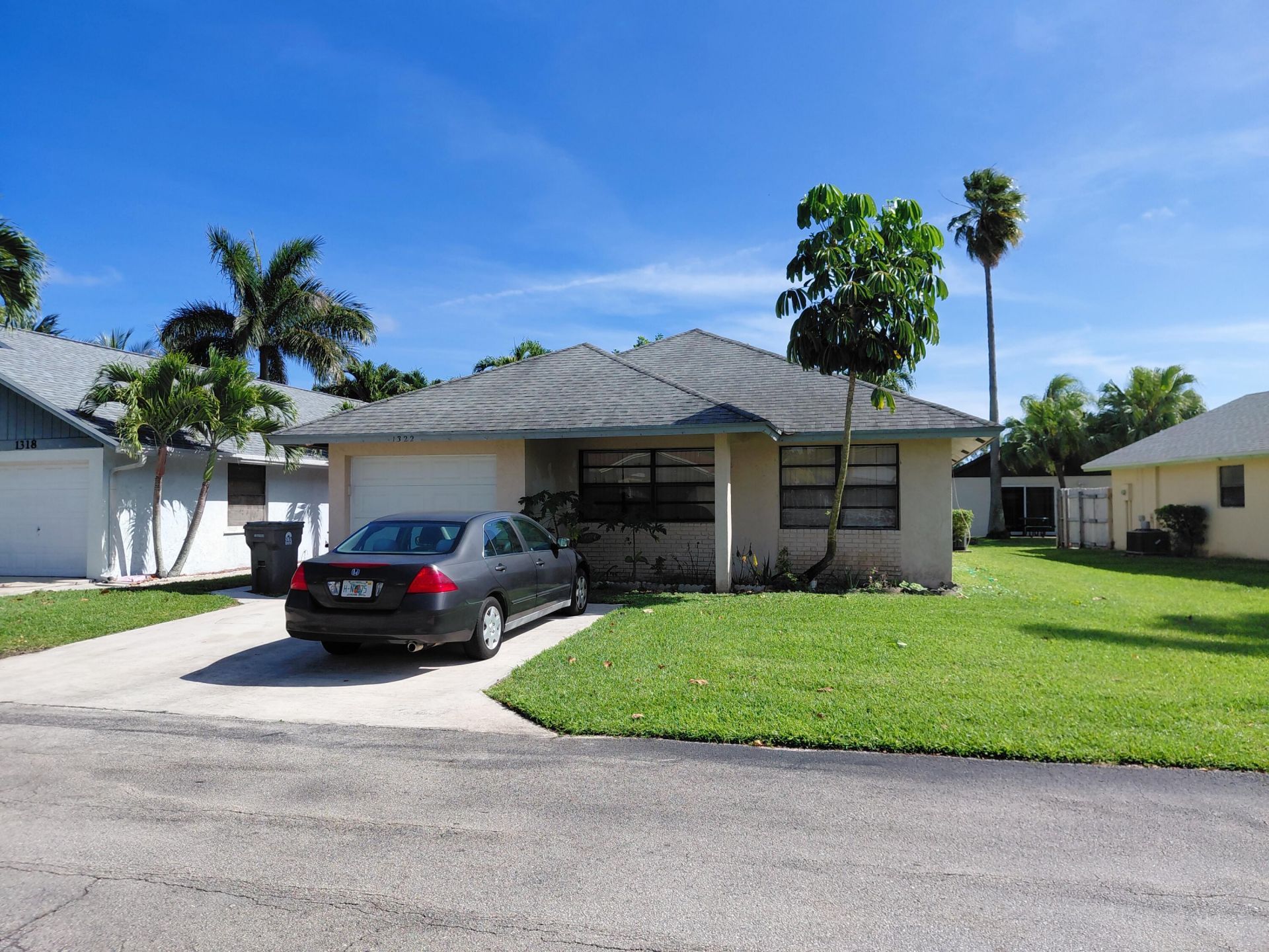 1322 Pines Lane, West Palm Beach, FL 33415 Photo